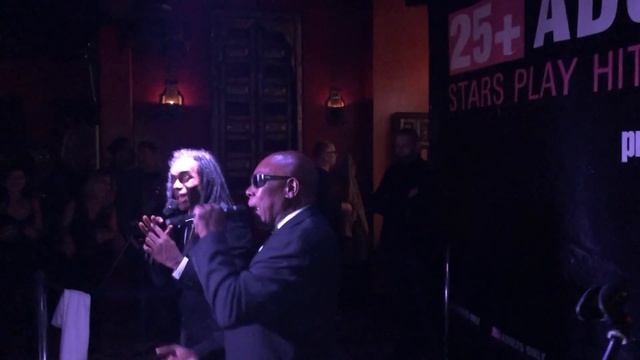 Milli Vanilli Elephant Club смотреть онлайн
