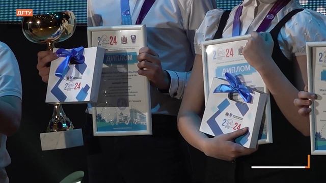 Лучших юных математиков наградили в Ростове смотреть онлайн