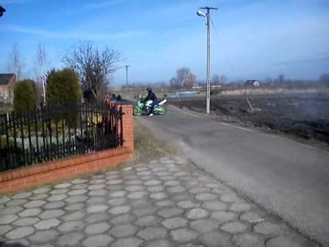 Kawasaki Ninja 900 смотреть онлайн