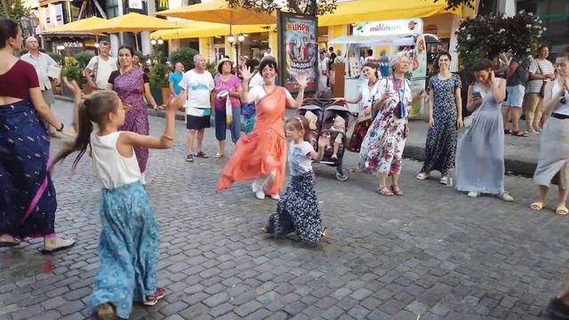 Харинама в Одессе 01.08.2021 / Harinama in Odessa 08/01/2021 смотреть онлайн