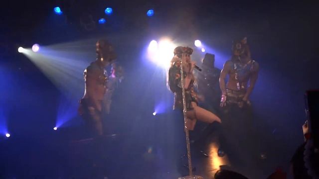 KE$HA ~C'mon~ 2/4/2013 Japan Premium Live смотреть онлайн