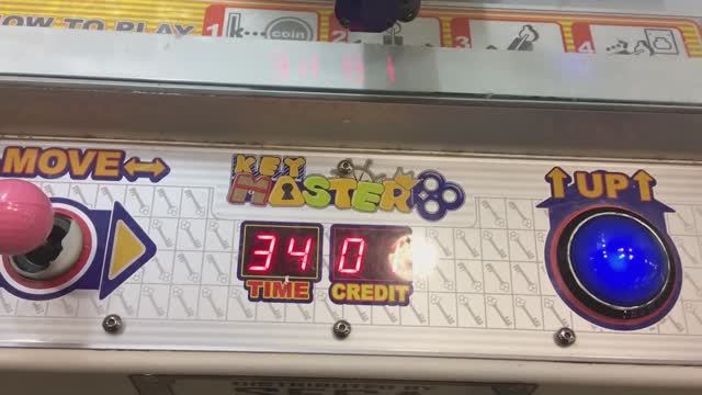 НАЖАЛ НА 20 СЕКУНД, ВЫИГРАЛ СТОПКУ ДЕНЕГ! МЕТОД СРАБОТАЛ! АВТОМАТ Key Master, ЛАЙФХАК смотреть онлайн