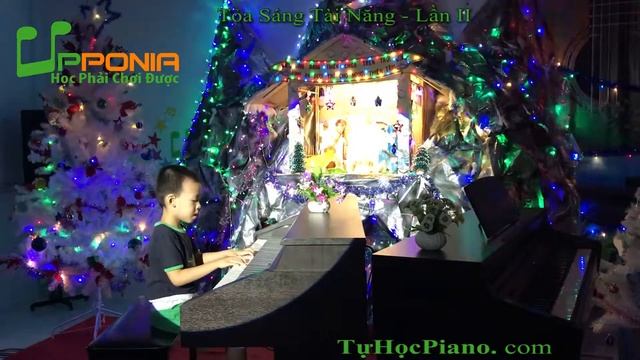 Trung tâm âm nhạc Upponia - Sỹ Khiêm - Jingle Bells - Tỏa Sáng Tài Năng Lần 2 смотреть онлайн