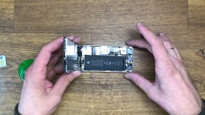 Замена аккумулятора iPhone 5se
