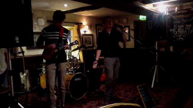 Open Mic Night @ The Woodman, Ide Hill - Losing My Religion смотреть онлайн