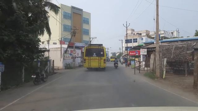 Ramu Vlogs: Rasipuram Road Tempo Travel| College Bus Turning on Local Bend Road in Rasipuram. смотреть онлайн