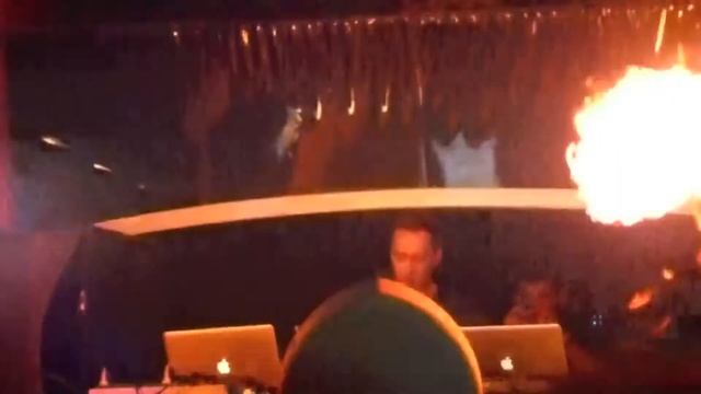PAUL VAN DYK @ TOMORROWLAND 2011 laser show + flame part 2/2 [HD] смотреть онлайн