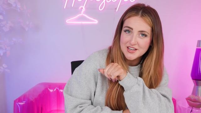 Stuff I Bought in Videos and ACTUALLY use смотреть онлайн