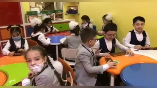 Теперь наши первоклашки решают трехзначные примеры по ментальной арифметике смотреть онлайн