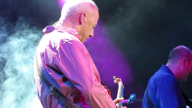 Mark Knopfler - Telegraph Road final solo - Westfalenhalle Dortmund 17 June 2015 смотреть онлайн