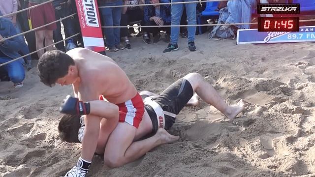 СПАСАТЕЛЬ МАЛИБУ в боях без правил !!! Хороший Бой !! смотреть онлайн