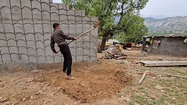 Solidarity in difficult moments: the sick wife and loyal friend of the construction master смотреть онлайн