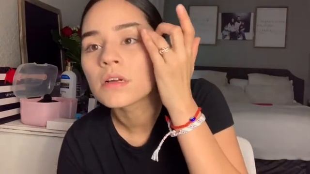 Get ready with me! Selenas Gomez signature look. смотреть онлайн