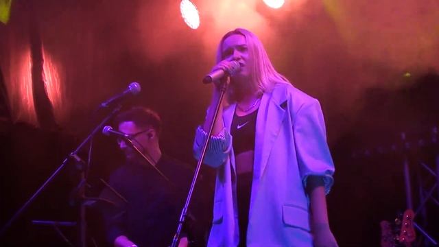 (live) Natalia Nykiel - "Total błękit" - Lech Music Tour - Warszawa Klub Iskra 30.08.2019 смотреть онлайн
