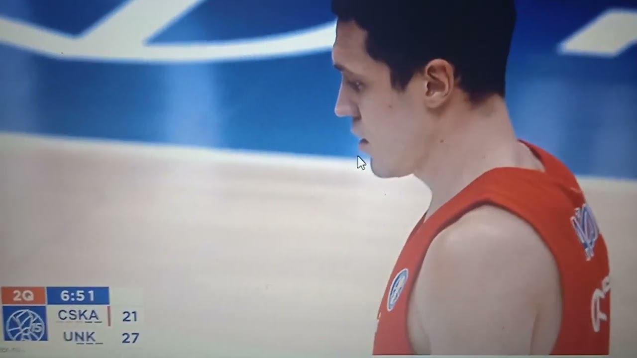 УНИКС выиграл у ЦСКА матч за единоличное лидерство 84:78. смотреть онлайн