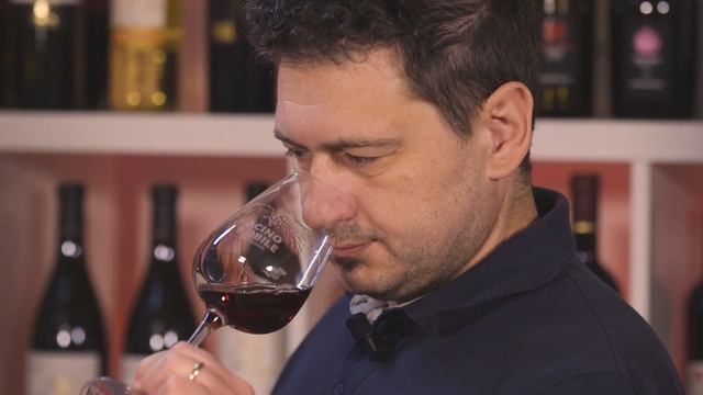 Montepulciano d'Abruzzo | Kerrias | Col del Mondo смотреть онлайн
