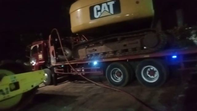 exsapator cat 320c naik safloder#bulldozer #caterpillar #proyek #masterx #kobelco #hitachi смотреть онлайн
