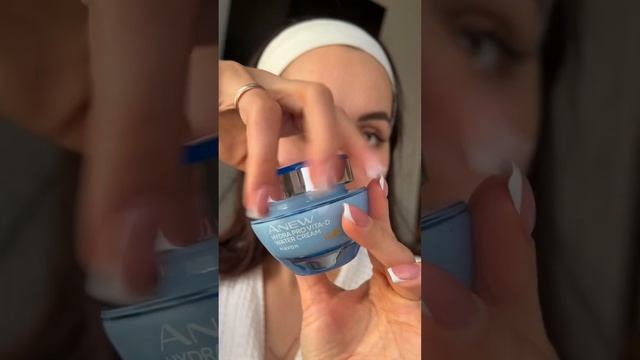 люкс уход от AVON смотреть онлайн