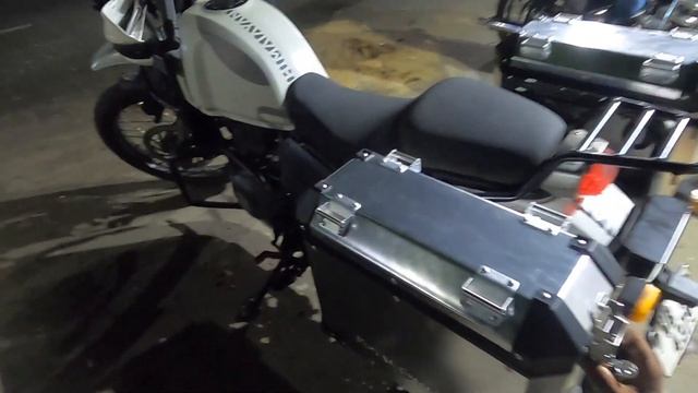 Biker's Meet || Himalayan Panniers || The Bikers Genome || Exhaust Note || Rynox Tank Bag смотреть онлайн