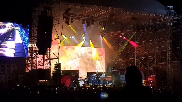 Deep Purple - Smoke On The Water 4K (Live in Istanbul / Turkiye 25.05.2022) смотреть онлайн