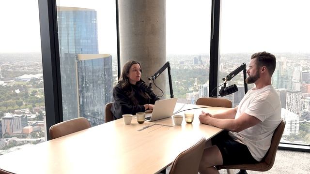 Episode 179. Q&A - Protein at Breakfast, The Circadian Rhythm, Training Variations & More смотреть онлайн