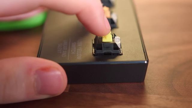 Razer Switch Comparison: Green Vs Orange Vs Yellow