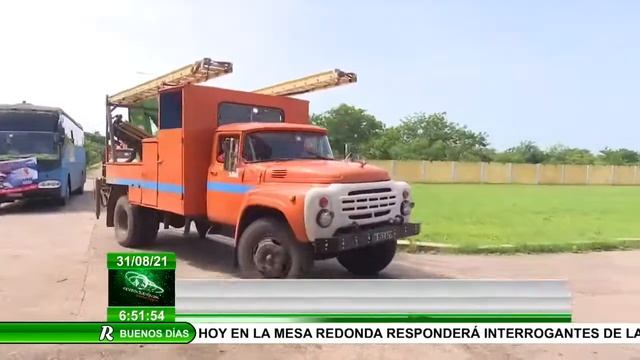 Linieros de dos provincias de Cuba apoyan restablecimiento de servicio eléctrico en Artemisa смотреть онлайн