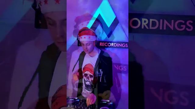 NITROPULSE - Mixtape by Bort 87 - Winter Selection Of Progressive смотреть онлайн