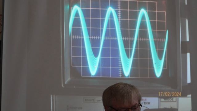 Oscilloscopes and Your Radio смотреть онлайн