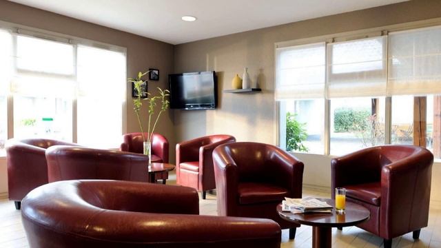 Hotel Campanile Cheteau Thierry, Chateau-Thierry, France смотреть онлайн