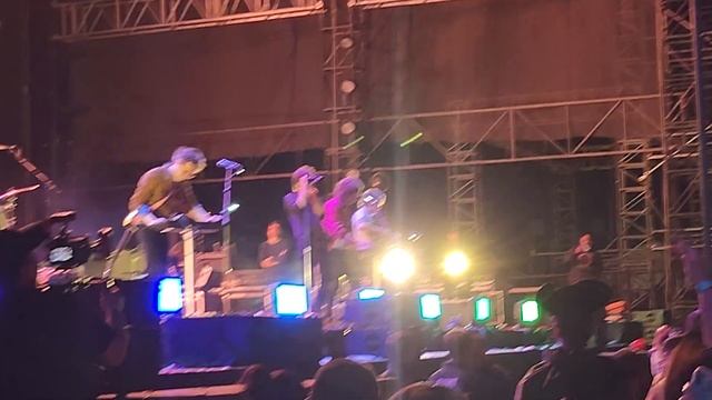 "Trying To Be Cool" - Phoenix Live in Manila #WanderlandMusicFest 2023 | trina.ph (TMH) смотреть онлайн