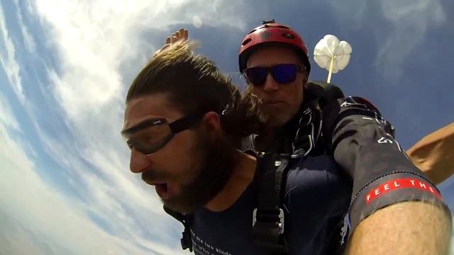 Forest Renaud-Fontaine's Tandem skydive! смотреть онлайн