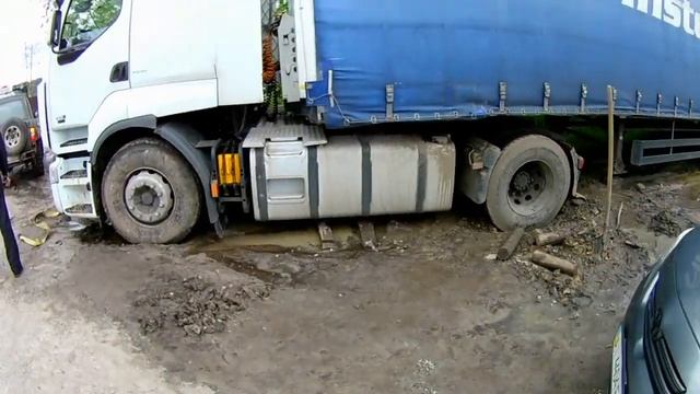 Недільна хроніка. Повезли пісок, витягли фуру. смотреть онлайн