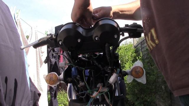 Yamaha YBR 125 More Electrical Tinkering смотреть онлайн