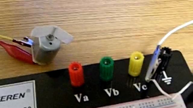 PWM Directional DC Motor Control смотреть онлайн