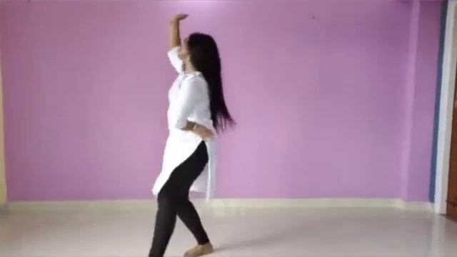 Leucina Deka смотреть онлайн