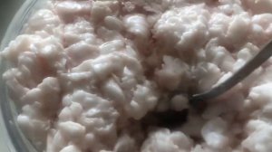Белоснежный домашний смалец,из нутряного жира.С приятным ароматом и вкусом.