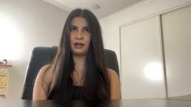 Introducing Mona Juliet...a Petite Workwear Brand! смотреть онлайн