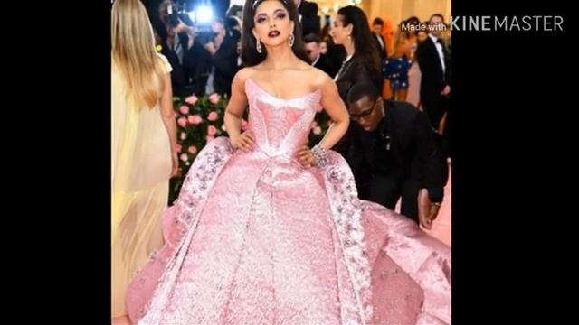 MET Gala 2019 Red Carpet Priyanka Chopra VS Deepika Padukone ||MADONNA DIARY смотреть онлайн