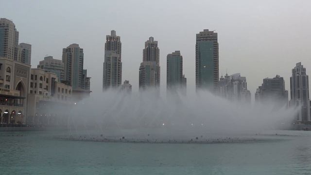 The spectacular Dubai Fountain - in daylight (04/2014) смотреть онлайн
