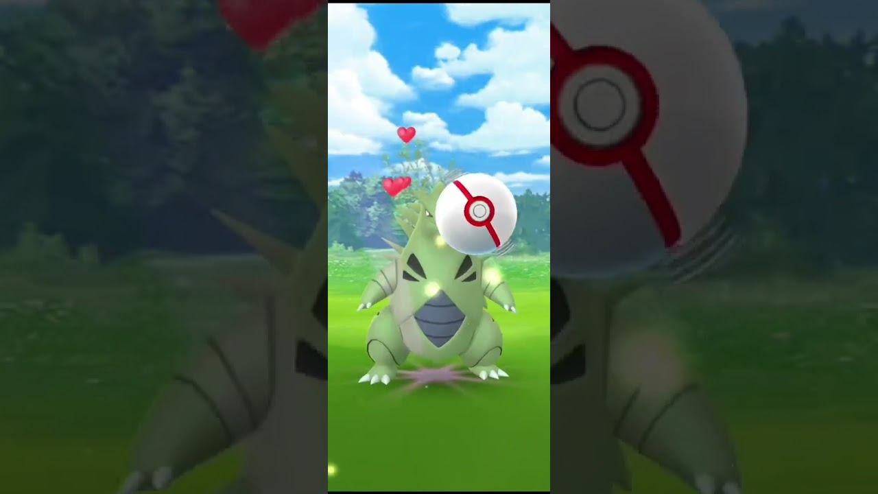 Mega Tyranitar [Raid & Mega Evolving] #pokemongo #megapokemon #megaraid смотреть онлайн