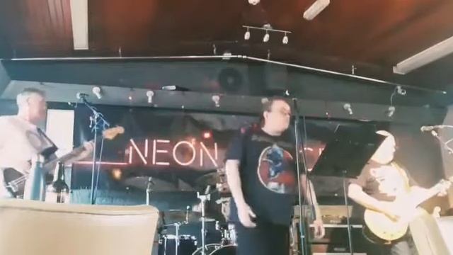 NEON DICE - Roll With It 24/07/22 смотреть онлайн