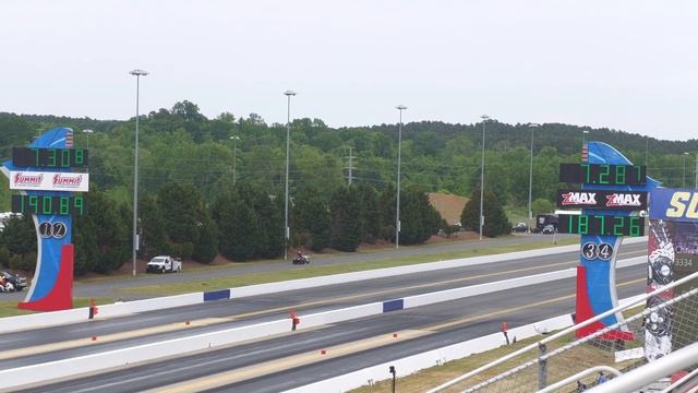 2024 NHRA Four-Wide Nationals | Factory X Friday Qualifying | Charlotte, NC смотреть онлайн