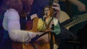 "От раннего утра" - Ансамбль "Невидимые Руки" и Лола Кафтанова. ЖИВАЯ МУЗЫКА