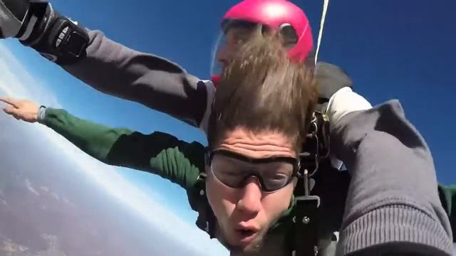 Tandem Skydive | Max from Knoxville, TN смотреть онлайн
