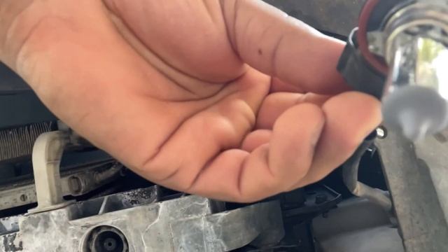 Installing Oxilam LED’s In My 2012 Nissan Maxima Fog Lights смотреть онлайн
