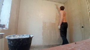 нанесение шпатлевки Ветонит лр валиком