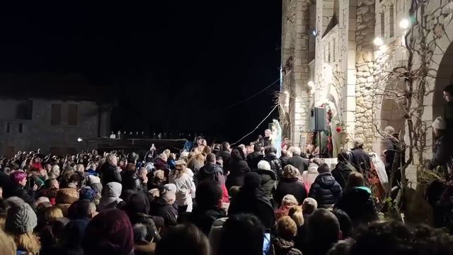 Публічне обʼявлення в замку Патріка і Ненсі 01.01.2023 смотреть онлайн