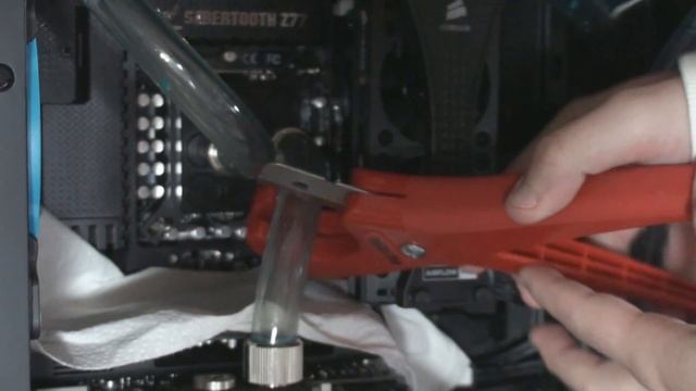 Draining your loop without a drain AND GTX Titan Black Loop Fill! смотреть онлайн