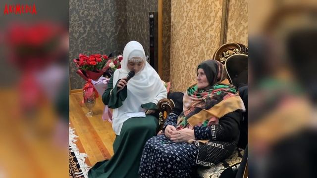 Хадиджа поздравляет Бабушку с Днем Рождения смотреть онлайн